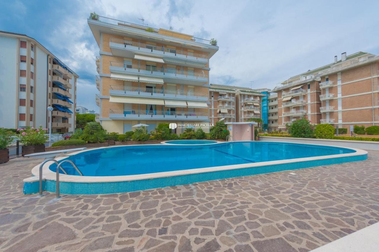 Residence Solmare Immobiliare Pacella Lido di Jesolo Luaran gambar